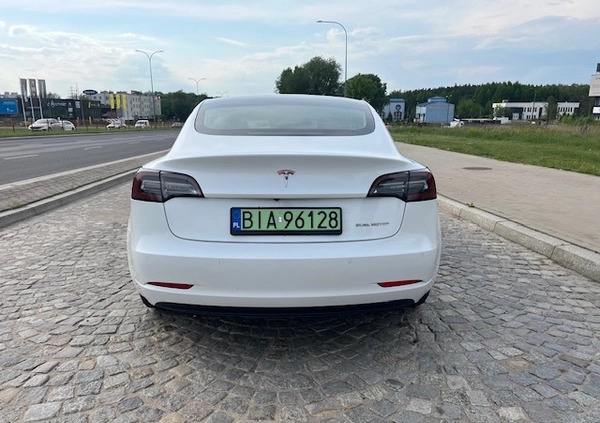 Tesla Model 3 cena 122000 przebieg: 57500, rok produkcji 2019 z Białystok małe 154